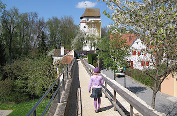 Stadtmauerweg am Berger Tor in Nördlingen