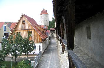 Begehbarer Wehrgang Stadtmauer Berching