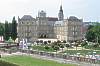 Schlossplatz mit Schloss Ehrenburg