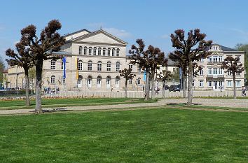 Landestheater am Schlossplatz in Coburg