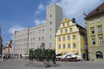 Geschlechterturm "Goldenes Kreuz" in Regensburg