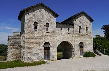 Rekonstruiertes Tor Römerkastell Weißenburg