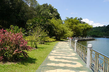 Perdana See (erster See) im Botanischen Garten Kuala Lumpur
