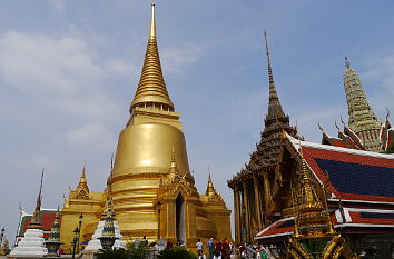 Buddhistischer Tempel im historischen Königspalast von Bangkok