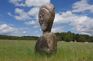 Skulptur im Findlingspark Henzendorf