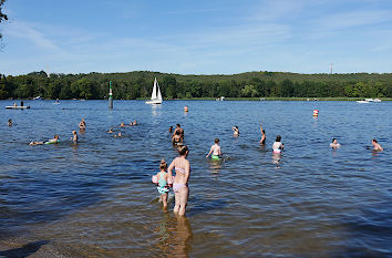 Baden im Langen See in Berlin-Grünau