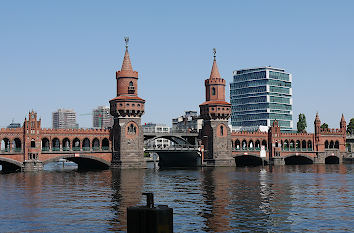 Oberbaumbrücke über die Spree