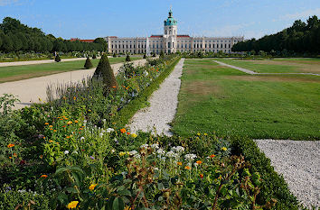 Schloss Charlottenburg und barocker Schlossgarten