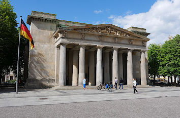 Neue Wache Unter den Linden in Berlin