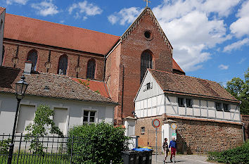 Seitenansicht Dom Brandenburg