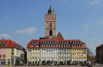 Brunnenplatz und Marienkirche Frankfurt (Oder)