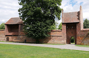 Burgmauer Bischofsburg Wittstock