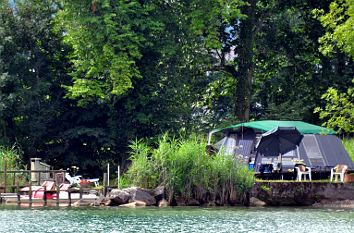 Zelt am See