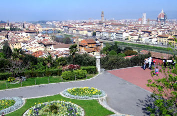 Blick vom Piazzale Michelangelo auf Florenz