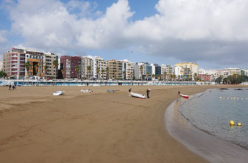 Playa de Las Alcaranaveras in Las Palmas de Gran Canaria