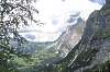 Blick nach Grindelwald mit den Felswänden des Wetterhorns und des Schreckhorns