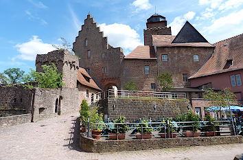 Erster Innenhof Burg Breuberg