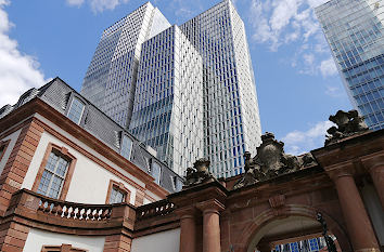 Hochhäuser und Thurn-und-Taxis-Palais Frankfurt