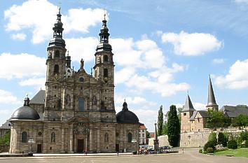 Dom St. Salvator und romanische Michaelskirche in Fulda