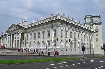 Fridericianum und Zwehrenturm in Kassel