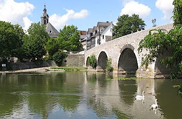 Alte Lahnbrücke und Hospitalkirche in Wetzlar