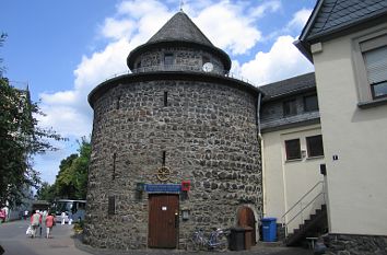 Katzenturm und Marinemuseum in Limburg