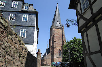 Ritterstraße mit Pfarrkirche St. Marien in Marburg