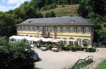 Herrenhaus im Staatspark Fürstenlager