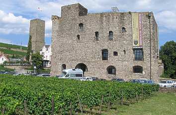 Brömserburg mit Rheingauer Weinmuseum in Rüdesheim