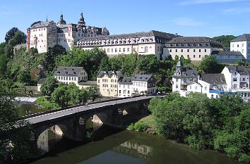 Schlossanlage Weilburg und Steinerne Brücke
