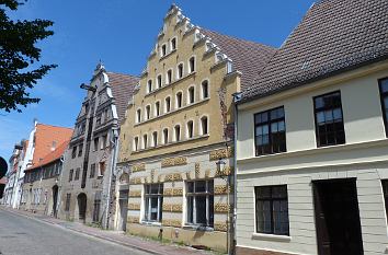 Speicherhäuser an der Nikolaikirche in Wismar