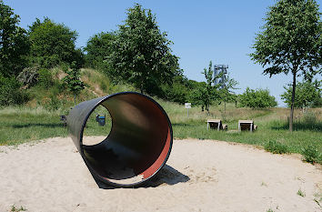 Erdgasrohr neben dem Aussichtsturm in Syke