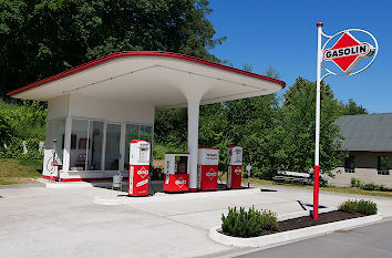 Historische Tankstelle im Freilichtmuseum am Kiekeberg