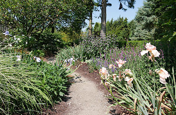 Gartenweg im Park der Gärten in Bad Zwischenahn