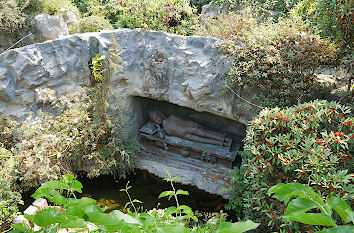 Liegender Buddha in der botanika Bremen