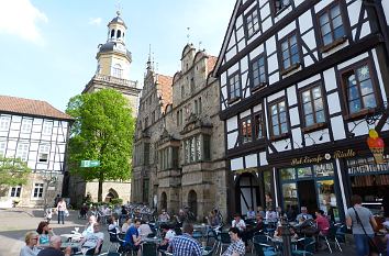 Marktplatz Rinteln: Rathaus und Kirche St. Nikolai