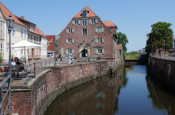 Schwedenspeicher am Alten Hafen in Stade