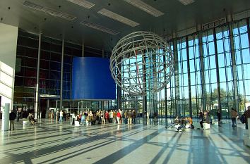 Eingangshalle Autostadt Wolfsburg