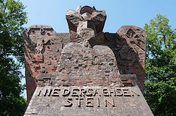 Niedersachsenstein auf dem Weyerberg in Worpswede
