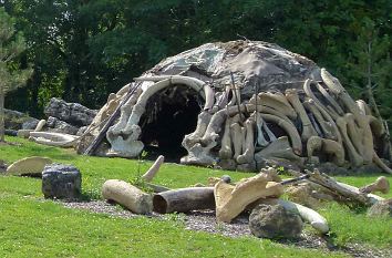 Außenbereich beim Neanderthaler Museum