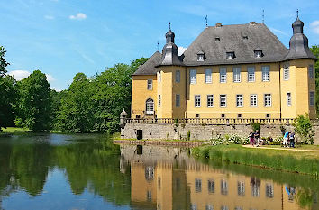 Schloss Dyck am Wasser