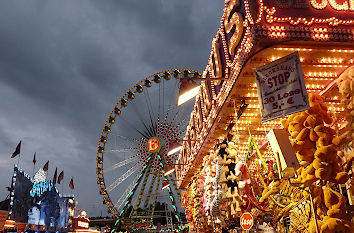 Größte Kirmes am Rhein