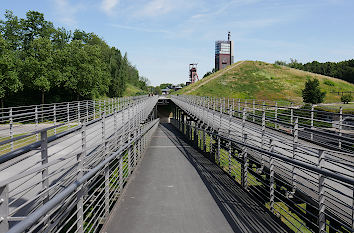 Stege West und Pyramide im Nordsternpark