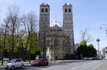 St. Gereon Köln mit Kirchtürmen