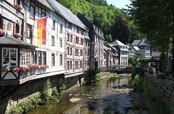 Fachwerkhäuser an der Rur in Monschau