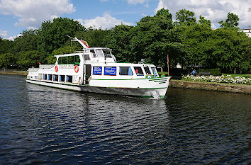 Schifffahrt am Wasserbahnhof in Mülheim an der Ruhr