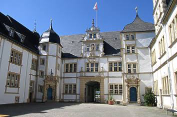 Innenhof Schloss Neuhaus