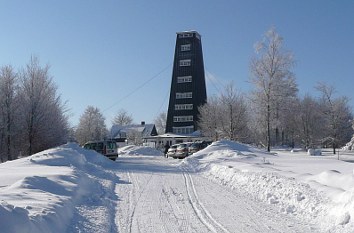 Wintersportgebiet am Rhein-Weser-Turm im Rothaargebirge