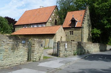 Burghofmuseum und Grünsandsteinmauern in Soest