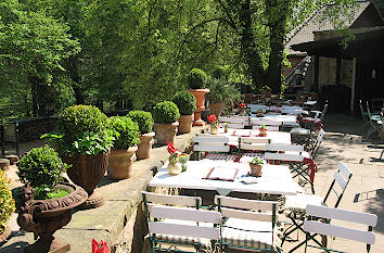 Biergarten Burg Berwartstein